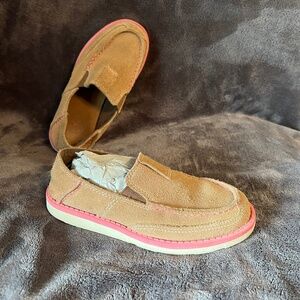 Ariat Girls slip on